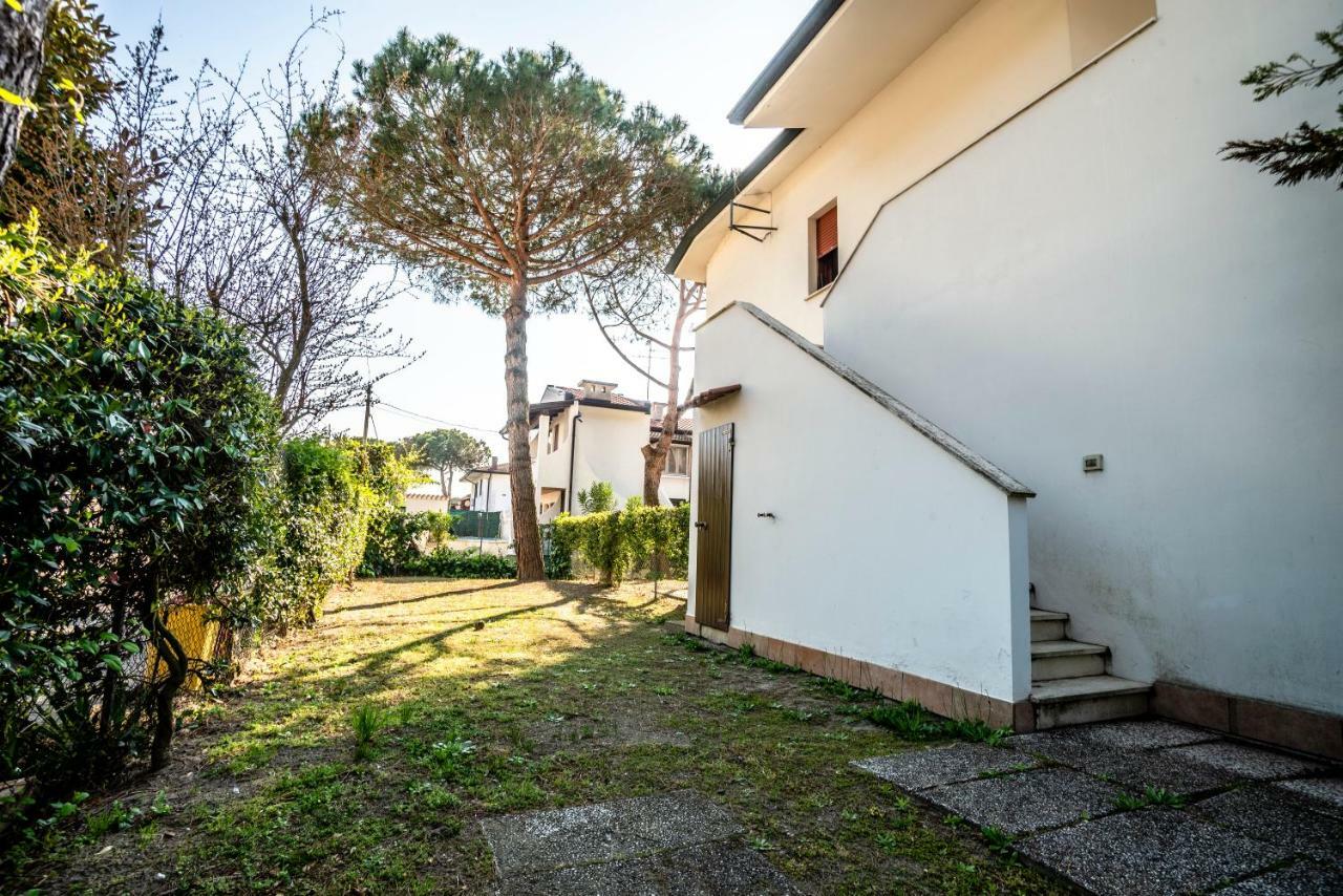 Agenzia Vear - Lido Di Volano Exterior foto