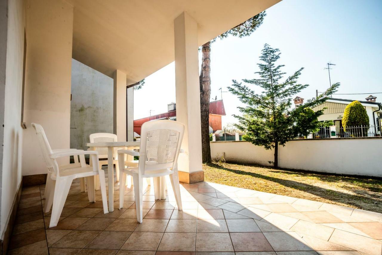 Agenzia Vear - Lido Di Volano Exterior foto