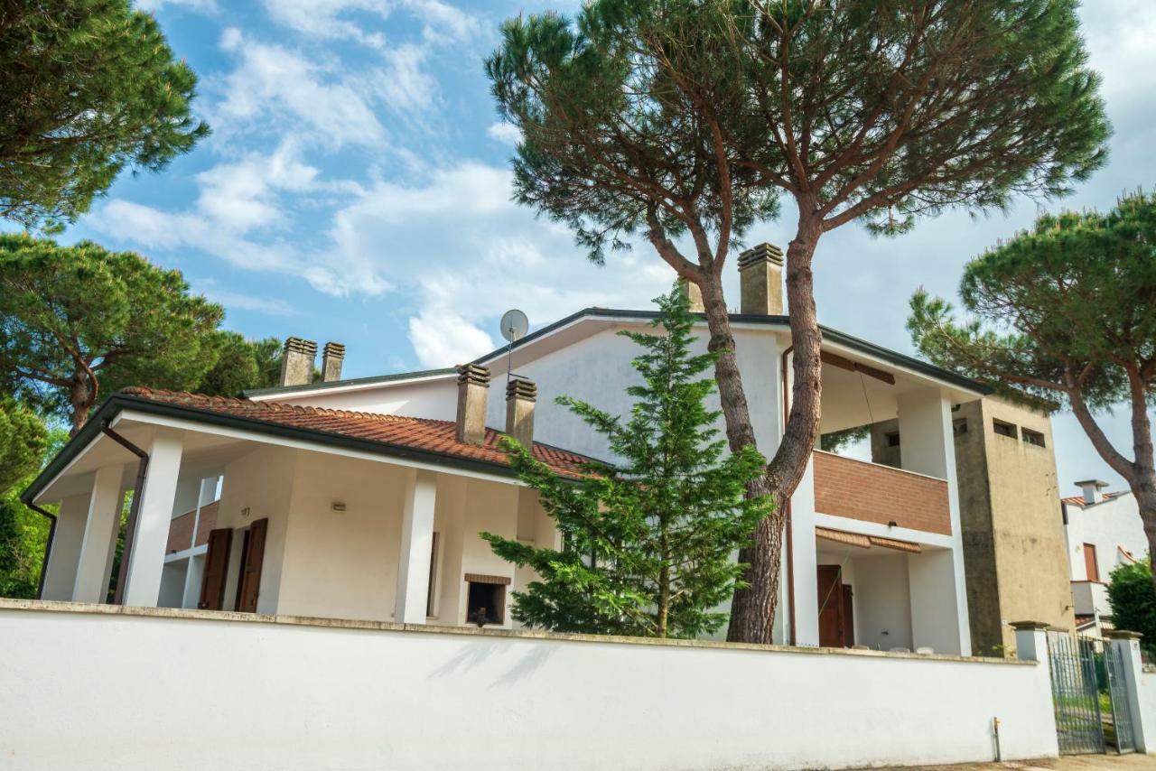 Agenzia Vear - Lido Di Volano Exterior foto